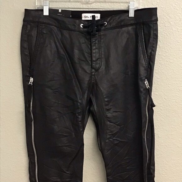 DL1961 Gwen Jeans Joggers Black Wax Coated Zipper Details NWT Size 31 - Picture 3 of 10